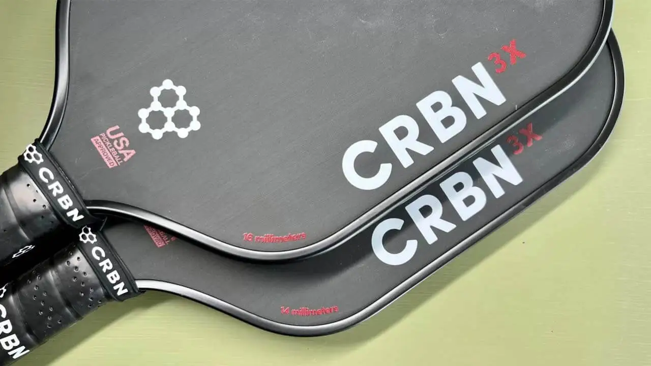 Vợt CRBN: Bí Mật Sức Mạnh Vượt Trội Của Dân Chơi Pickleball Chuyên Nghiệp 4 So sánh CRBN 3x 16mm với 14mm